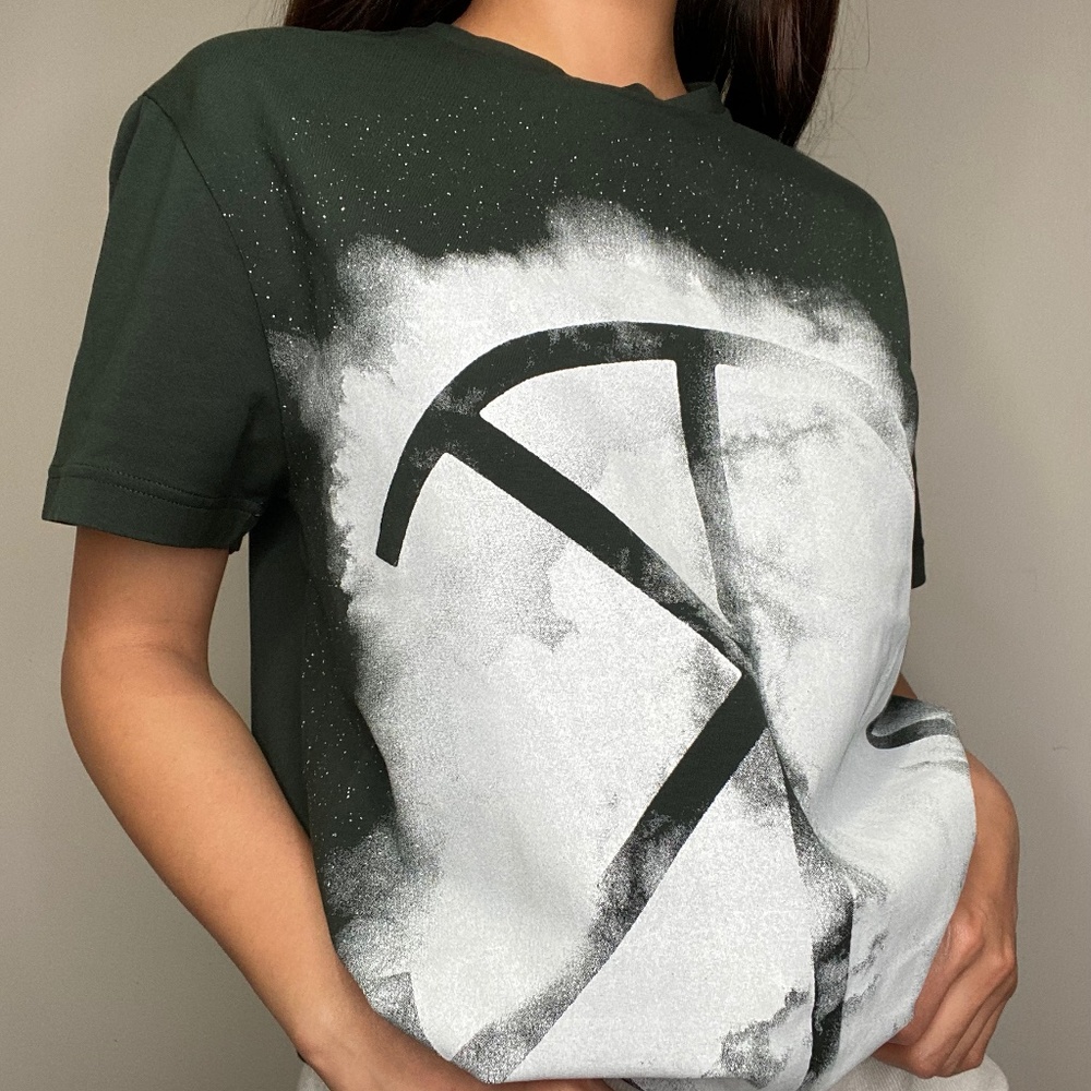 Unisex (Men/ Women) Calvin Klein Jeans T shirt